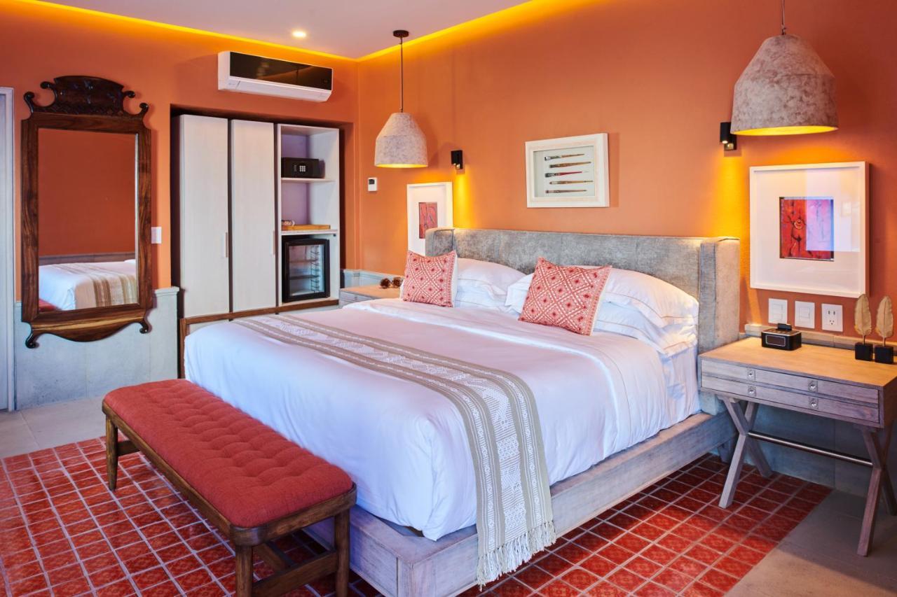 Hotel Luxury Patio Azul (Adults Only) Puerto Vallarta Exterior photo A bedroom at the hotel