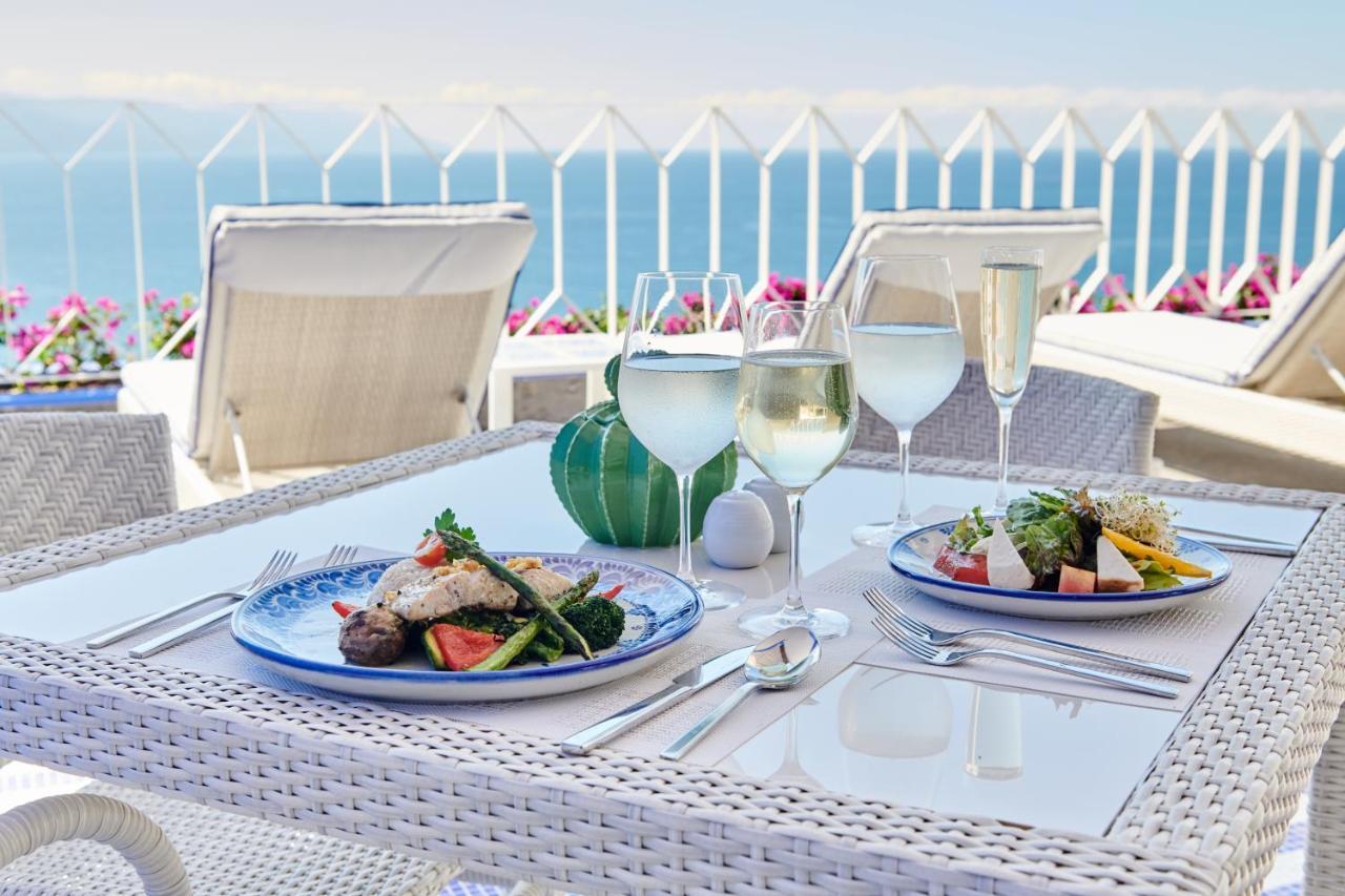 Hotel Luxury Patio Azul (Adults Only) Puerto Vallarta Exterior photo A typical Mediterranean lunch